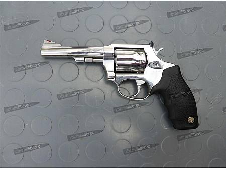 TAURUS TRACKER 94